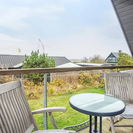 8 Person In Glesborg Holiday home